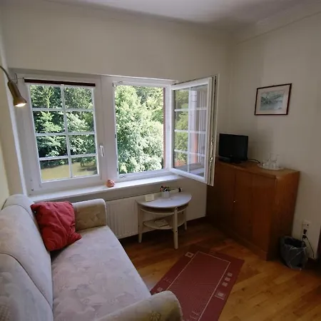 Bertricher Hof Garni Hotel