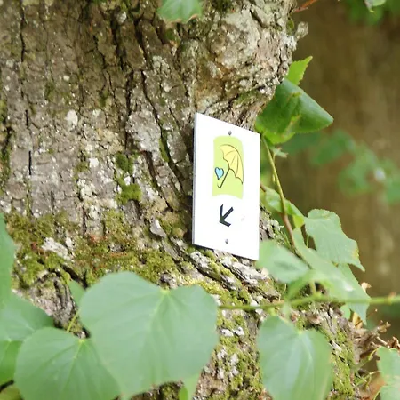 Bertricher Hof Garni Hotel 3*