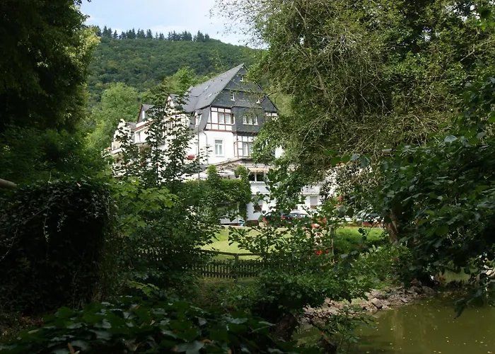 Bertricher Hof Garni Szálloda 3*